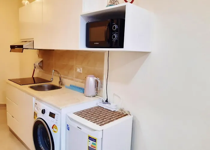 Studio Flat With Balcony, Free Access To Beach And Pools At Casablanca Beach Apartman Gurdaka