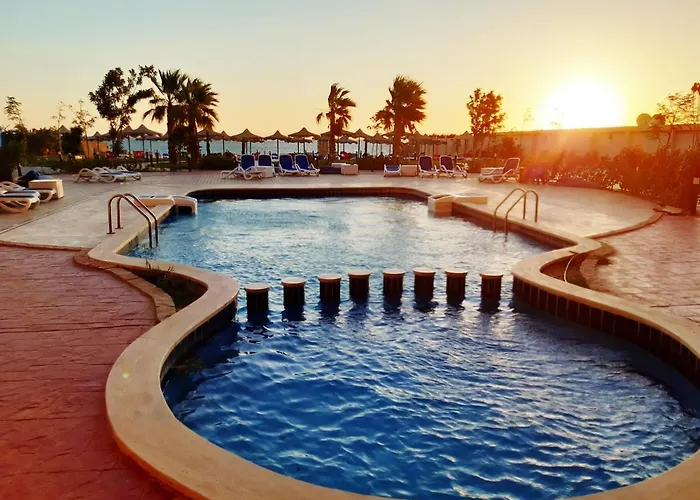 Studio Flat With Balcony, Free Access To Beach And Pools At Casablanca Beach * Gurdaka