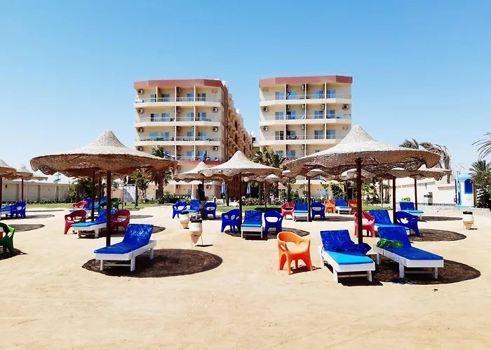 Studio Flat With Balcony, Free Access To Beach And Pools At Casablanca Beach Gurdaka